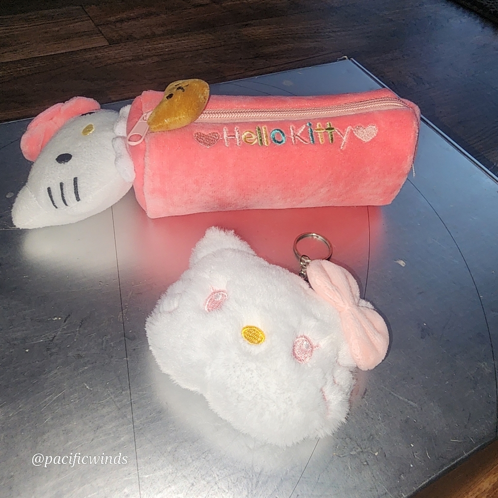 HELLO KITTY KEYCHAIN & PENCIL / MAKE UP CASE Pink and White Plush Set NWT